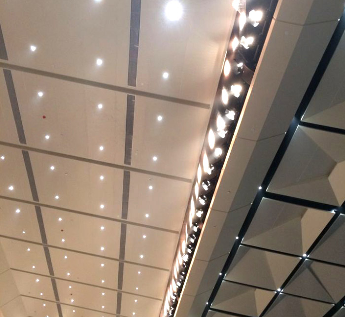 Dinghu 극장 LED 스튜디오 빛 스레드 렌즈 스포트 라이트 프로젝트 케이스
