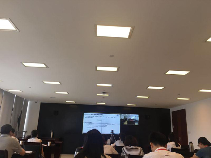 Shaoxing Sinopec 새로운 사무실 건물 내장 된 3 색 LED 라이트 프로젝트 케이스